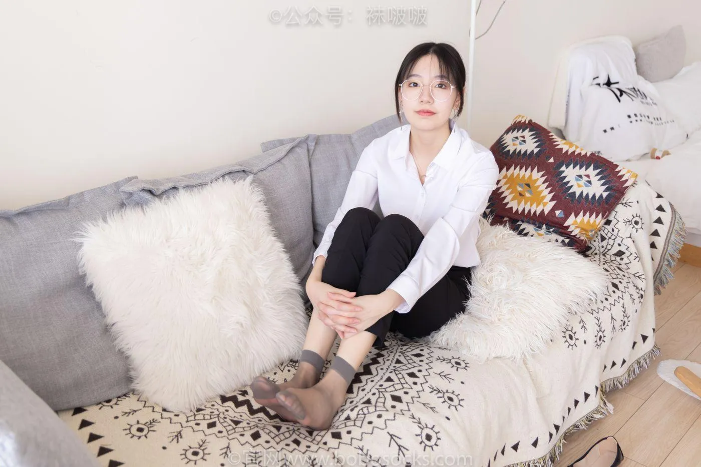 [BoBoSocks袜啵啵]NO.085 小甜豆-平底鞋、短灰丝、短肉丝 [140P]插图4